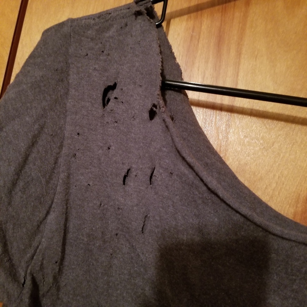 Distressed Cropped Tee - Picture 3 of 5